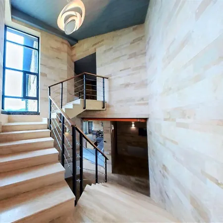 Costin Villa *